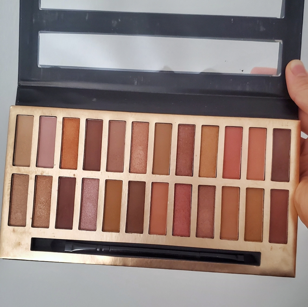 Eyeshadow Palette